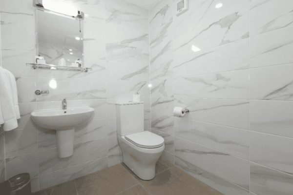 Bathroom 2 (Custom)