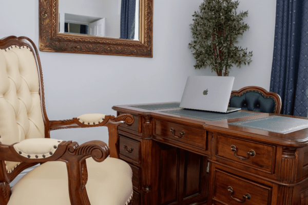 Office Area in Westbourne Suite (Custom)
