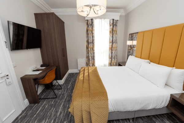 Queen Room (Custom)